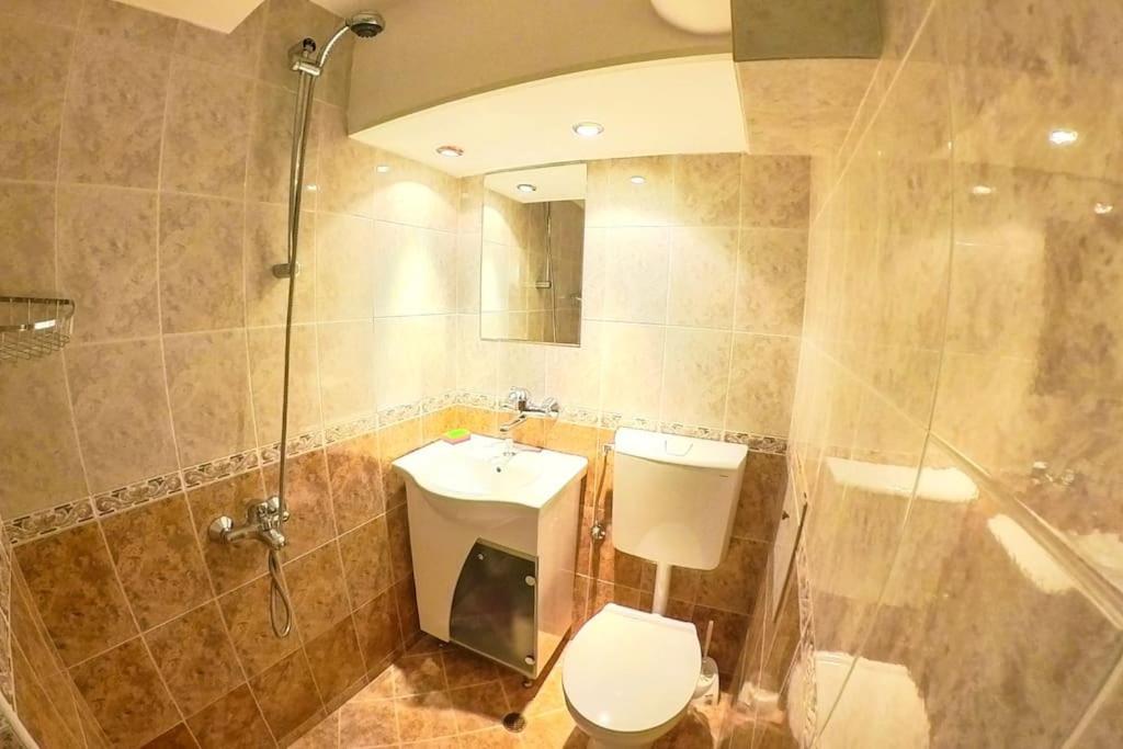 Studio With Courtyard Just Steps Away Vitosha Str Sofya Dış mekan fotoğraf
