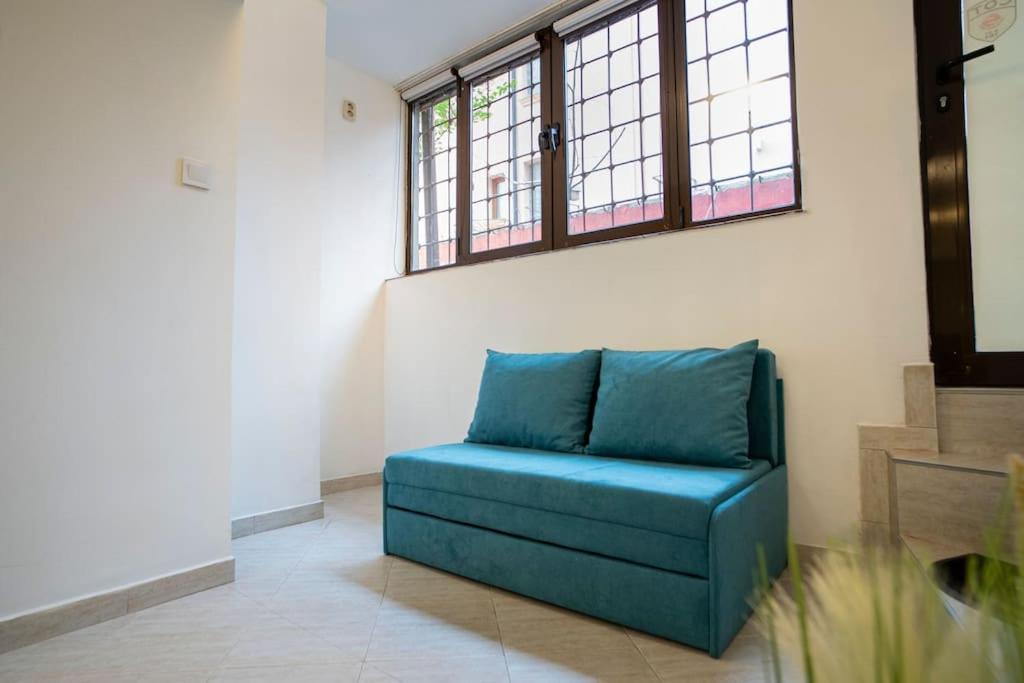 Studio With Courtyard Just Steps Away Vitosha Str Sofya Dış mekan fotoğraf